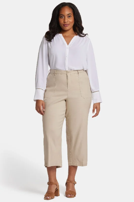 Wide Leg Cargo Capri Pants In Plus Size - Feather